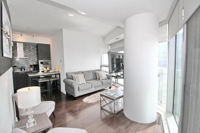 Presidential 2+1Br Condo, Entertainment District Toronto Exterior photo